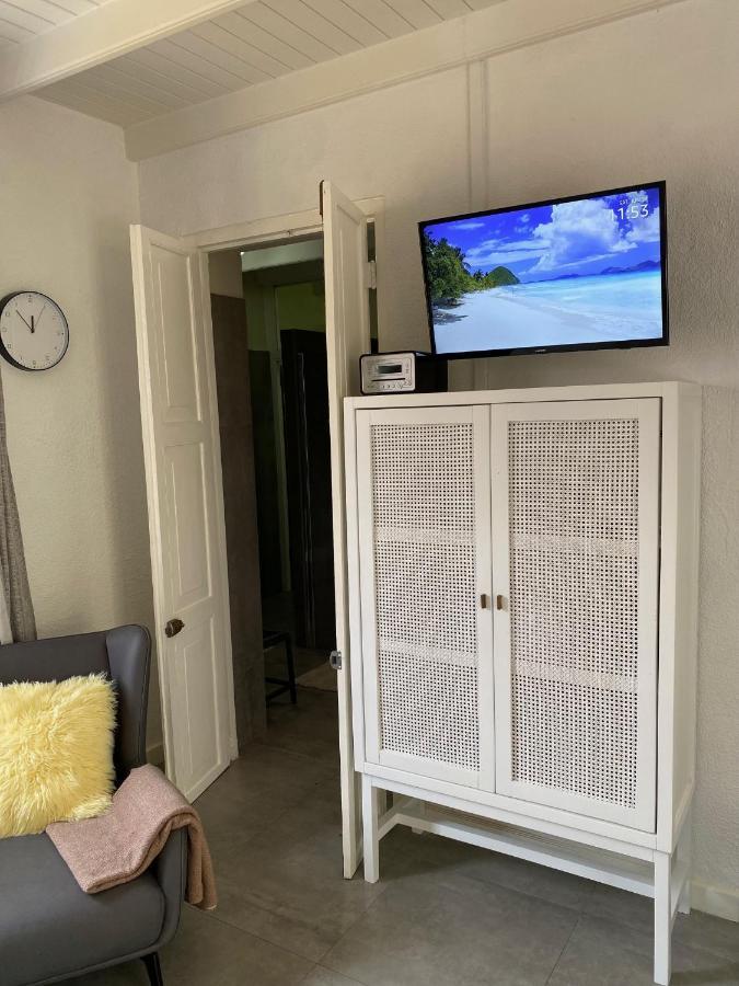 Historic Building The Palm Backyard Studio-Apartment Willemstad, Curacao Feel Home Away From Home Dış mekan fotoğraf